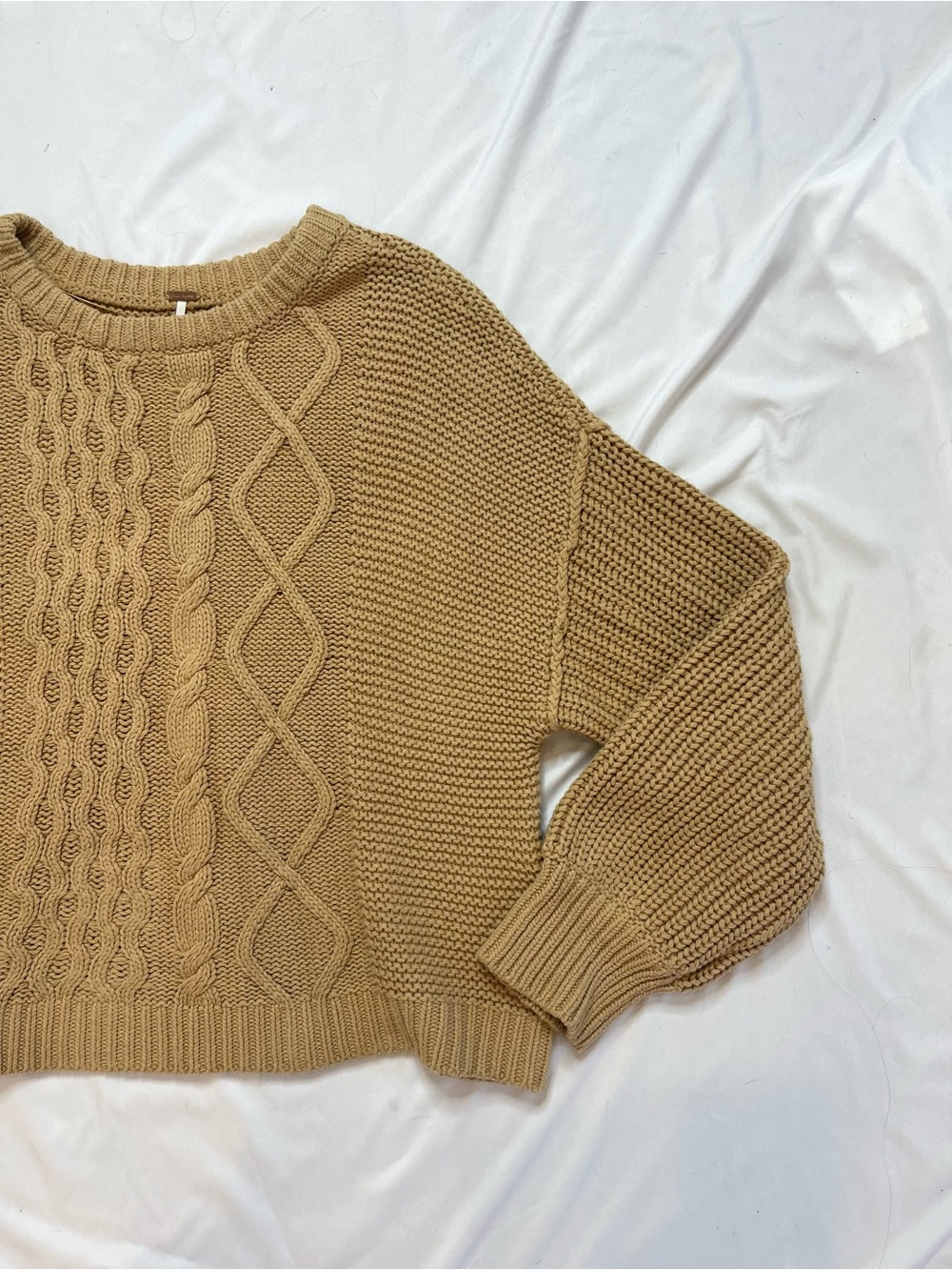 Free People Dream Cable Knit Camel Tan Beige Oversized Knit Sweater Size XL - Picture 3 of 7